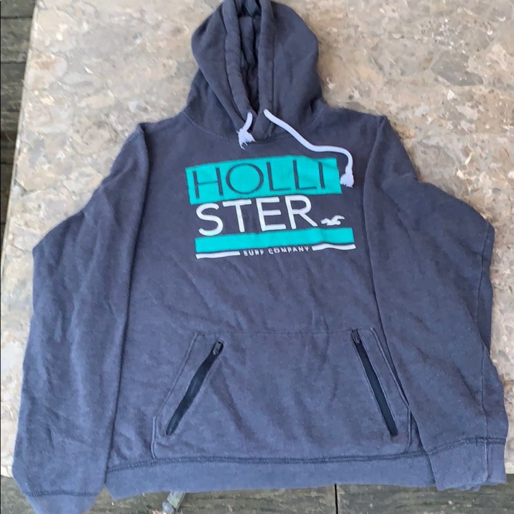 Hollister sweatshirt